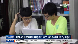 Bố mẹ cho 2 con nghỉ học phổ thông, ở nhà tự học xôn xao dư luận