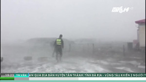 Thời tiết cực đoan ở Trung Quốc: Tuyết rơi trắng trời giữa mùa hè