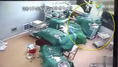 Bác sỹ và y tá cãi lộn, đấm nhau giữa ca mổ ở Trung Quốc
