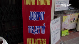 Căng băng rôn tìm chủ nhân trúng giải vé số kỷ lục 112 tỷ đồng ở Hà Nội