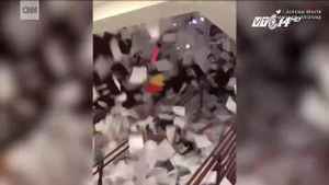 Học sinh cấp 3 xé sách vở trắng trời mừng ngày ra trường