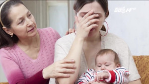 Phụ nữ trầm cảm sau sinh có thể giết con hoặc tự tử