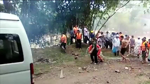 Video: Xem diễn tập ứng phó lụt bão, 3 người dân bị thương khi mìn nổ