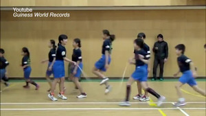 Tròn mắt xem học sinh Nhật nhảy dây 'tốc độ ánh sáng', phá kỷ lục thế giới