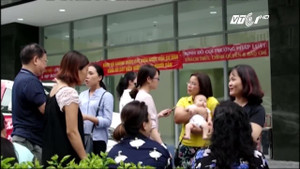 Chủ đầu tư cắt điện nước, cư dân Capital Garden căng băng rôn phản đối