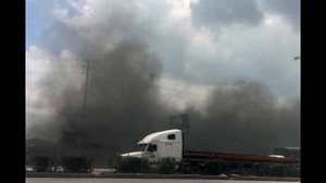 Video: ‘Bà hỏa’ thiêu rụi kho xưởng sản xuất bánh đậu xanh lớn ở Hải Dương