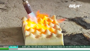 Phát minh mút xốp 'bất tử' trước hỏa hoạn, thách thức ngọn lửa hàng nghìn độ C