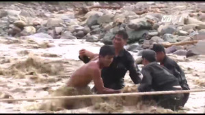 Thót tim xem hình ảnh khó tin về lũ quét ở Sơn La
