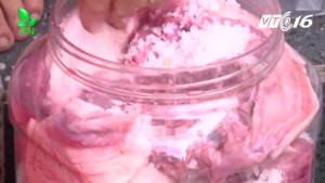 Lợn hơi loạn giá, người dân lo lắng làm sao để lãi