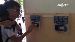 TP.HCM: Trường THCS đầu tiên điểm danh học sinh bằng quẹt thẻ