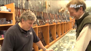 Sau xả súng đẫm máu nhất lịch sử, dân Mỹ đổ xô đi mua súng