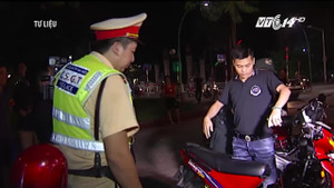 Công an Hà Nội tung quân tổng kiểm tra hành chính vào ban đêm