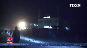 Video: Hiện trường vụ tấn công bằng rocket gần trụ sở NATO ở Afghanistan