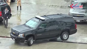 Video toàn cảnh 'Quái thú' và dàn xe hộ tống ông Donald Trump liên tiếp đổ xăng ở Đà Nẵng