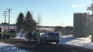 Nhóm nữ quái khỏa thân lái BMW đi bắt cóc đàn ông