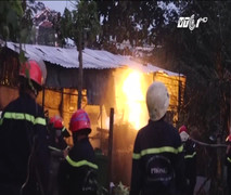 Biển lửa bao trùm căn nhà sang chiết gas 'chui'