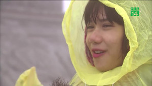 Clip: Đổ xô lên ngắm tuyết rơi trên đỉnh Fansipan