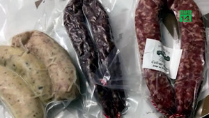 Mang theo 3 túi xúc xích, du khách bị cấm nhập cảnh vào New Zealand