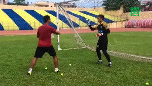 'Bật mí' cách tập luyện giúp Bùi Tiến Dũng thành 'vua bắt 11m'