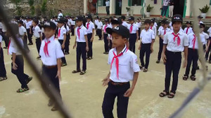 Xem học sinh miền núi nhảy chachacha, disco trong giờ ra chơi