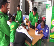 Uber bán lại cho Grab: Tài xế Uber đổ xô đi tìm việc