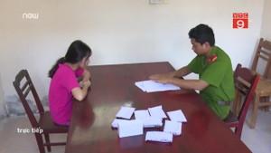 Clip: Bắt nữ sinh 18 tuổi trộm 1 tỷ đồng của mẹ nuôi