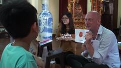 Trẻ chưa biết chữ, có nên cho học tiếng Anh?