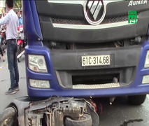 Clip: Toàn cảnh vụ tai nạn giao thông khiến thai nhi 7 tháng tuổi văng khỏi bụng mẹ