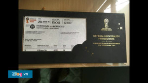 CĐV Việt Nam cạo đầu độc đáo đi Nga xem World Cup