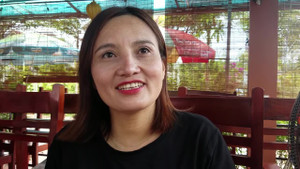 Clip: Nữ cựu chủ tịch xã 45 tuổi đi thi THPT Quốc gia