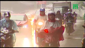 Hà Nội đón mưa giải nhiệt, chấm dứt chuỗi ngày nắng nóng