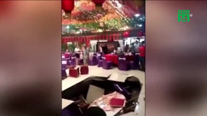 Đang ăn cỗ cưới, khách bị 'hố tử thần' nuốt chửng