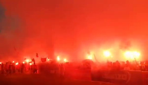 Clip: SVĐ Lạch Tray nổ tung, rực cháy sau siêu phẩm sút phạt của Minh Vương