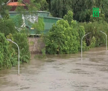 Thủy điện miền Trung xả lũ với lượng lớn kỷ lục, nhiều nơi ngập sâu