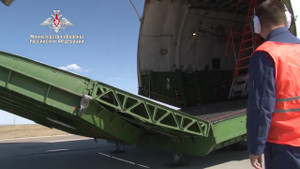 Nga công bố video chi tiết quá trình vận chuyển hệ thống tên lửa S-400 chuyển giao cho Thổ Nhĩ Kỳ