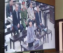 Xét xử thương vụ MobiFone mua AVG: Phan Thị Mai Hoa không họp nhưng vẫn kí khống văn bản