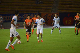 Công Phượng chưa hết cảnh dự bị, Tuấn Anh 'mất tích' ở J-League 2