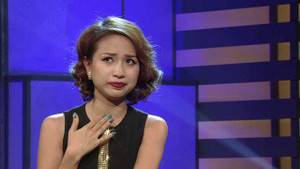 Video: Vân Hugo tiết lộ bị hỏng vĩnh viễn một mắt và đang mất dần giọng nói