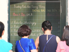 Ban đại diện cha mẹ học sinh làm bình phong cho lạm thu?