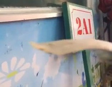 Đề nghị thanh tra suất ăn học sinh có miếng chả ‘mỏng như tờ giấy’