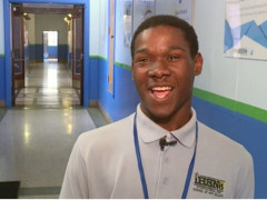 Nam sinh đỗ 83 trường đại học, giật học bổng gần 70 tỷ đồng