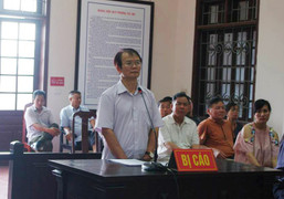 Cựu Phó Viện trưởng Viện KSND tỉnh Thái Nguyên hầu tòa