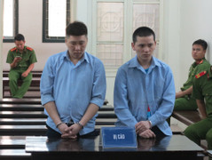 Tử hình hai kẻ vận chuyển thuê 20 bánh heroin