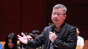 VTC News 10 tuổi: Hình ảnh đẹp về đàn sếu bay cao