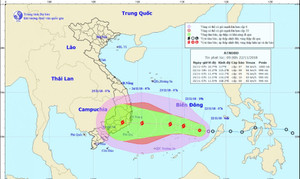 Bão số 9 càng gần bờ cường độ càng mạnh, diễn biến rất phức tạp