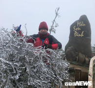 Ảnh: Đỉnh Mẫu Sơn lung linh, kỳ ảo trong lớp băng tuyết trắng muốt