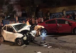 Hai ô tô đối đầu trong đêm, 4 người thương vong tại Vĩnh Phúc