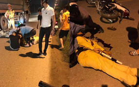 Thiếu tá CSGT bị tông gục khi đang giữ xe vi phạm ở Hà Nội