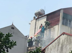 Điều tra vụ cháy quán cà phê khiến 2 người chết tại Hà Nội