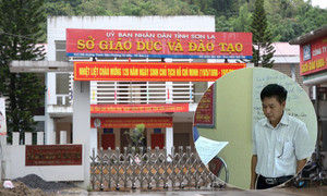 Gian lận thi cử ở Sơn La: Khai trừ Đảng 8 cán bộ vi phạm